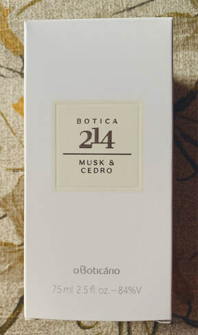 botica 214 musk e cedro vs outro perfume