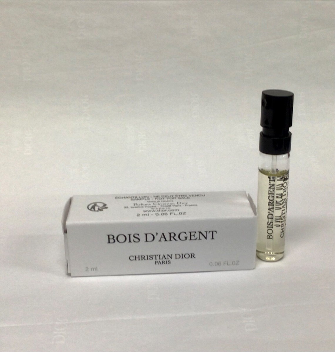 notas de íris e incenso bois d'argent