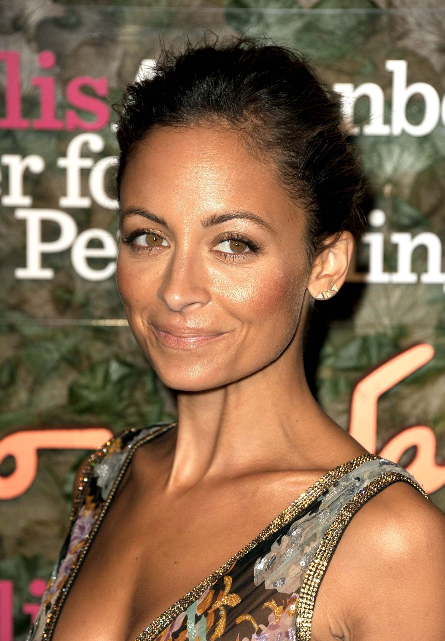 melhores perfumes estee lauder bronze goddess