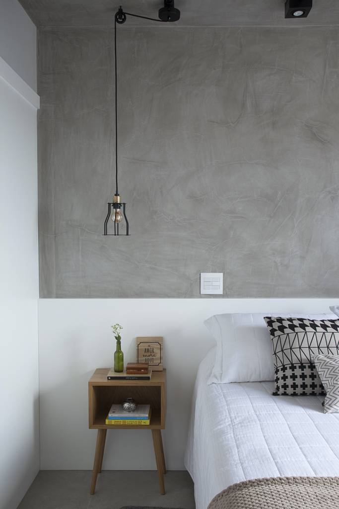 cabeceira branca vs cabeceira de madeira