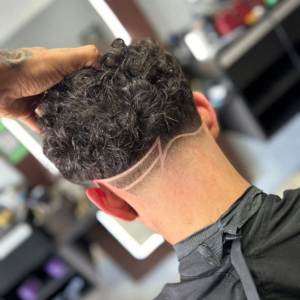 corte de cabelo menino com cabelo crespo