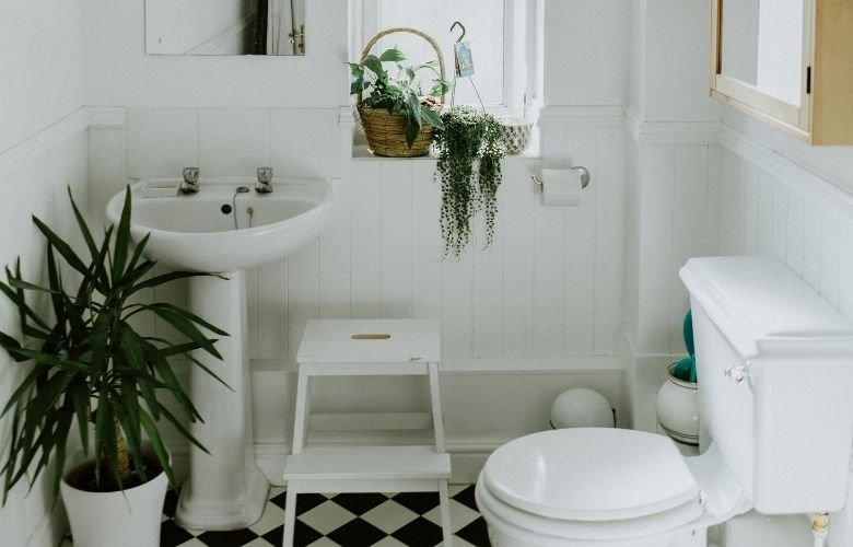 banheiro pequeno vs banheiro grande qual decorar