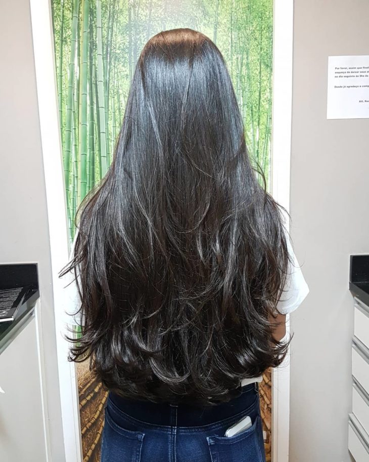erros comuns ao cortar cabelo longo e como evitar