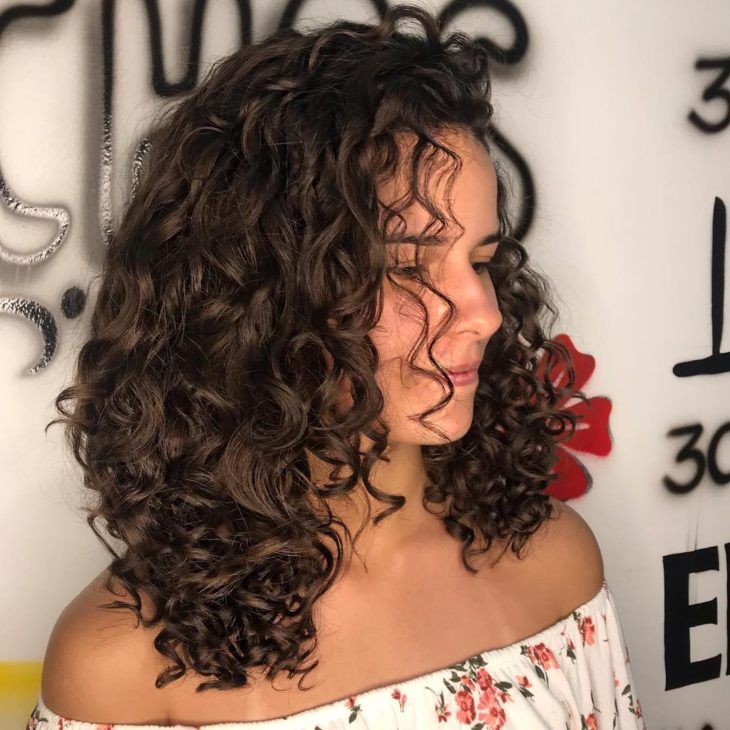 quanto custa um corte de cabelo médio profissional
