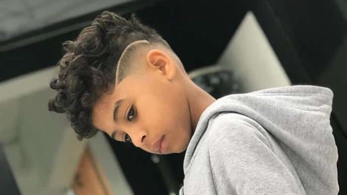 taper fade vs corte em camadas cabelo cacheado masculino