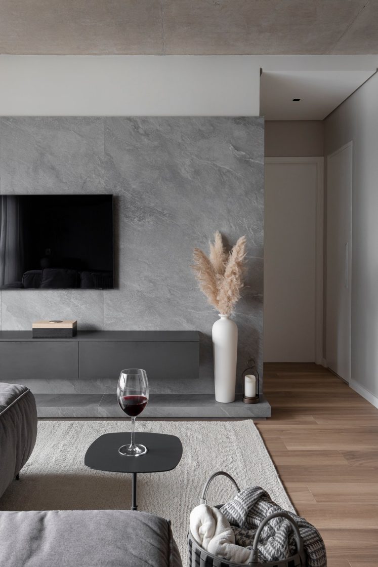 decoração com sofá cinza
