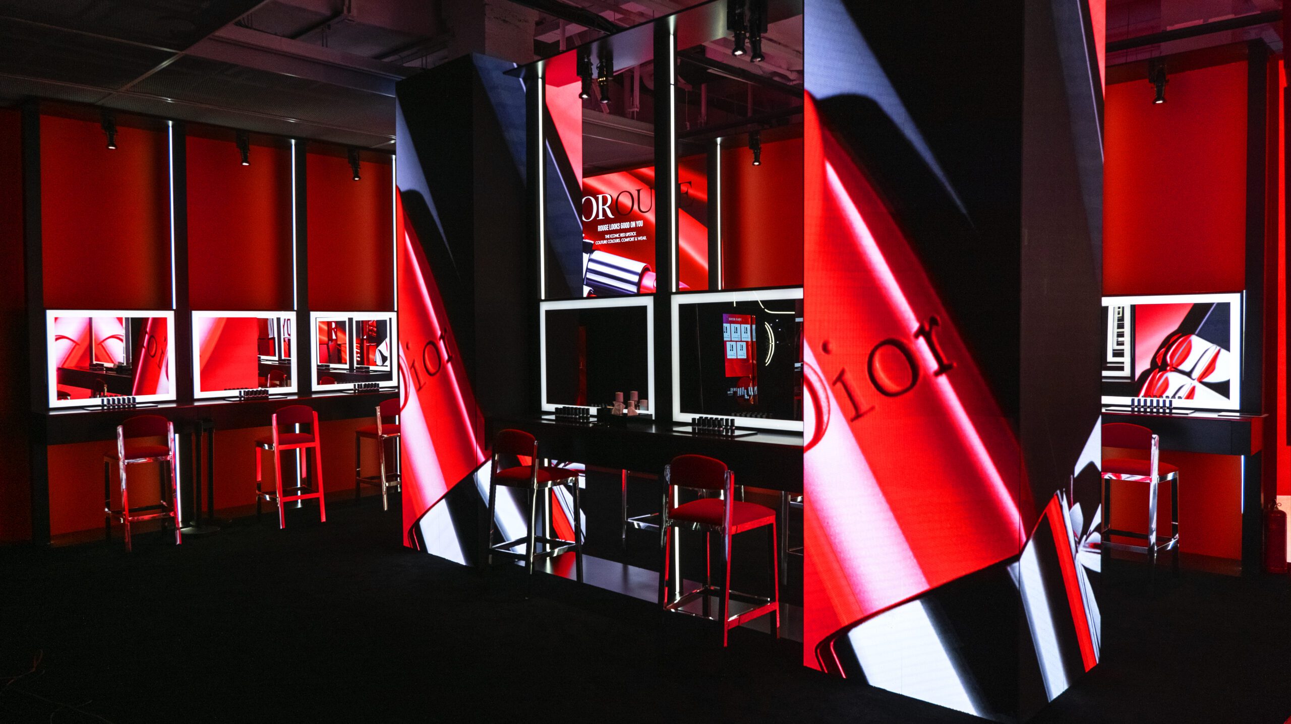 dior vermelho pequeno