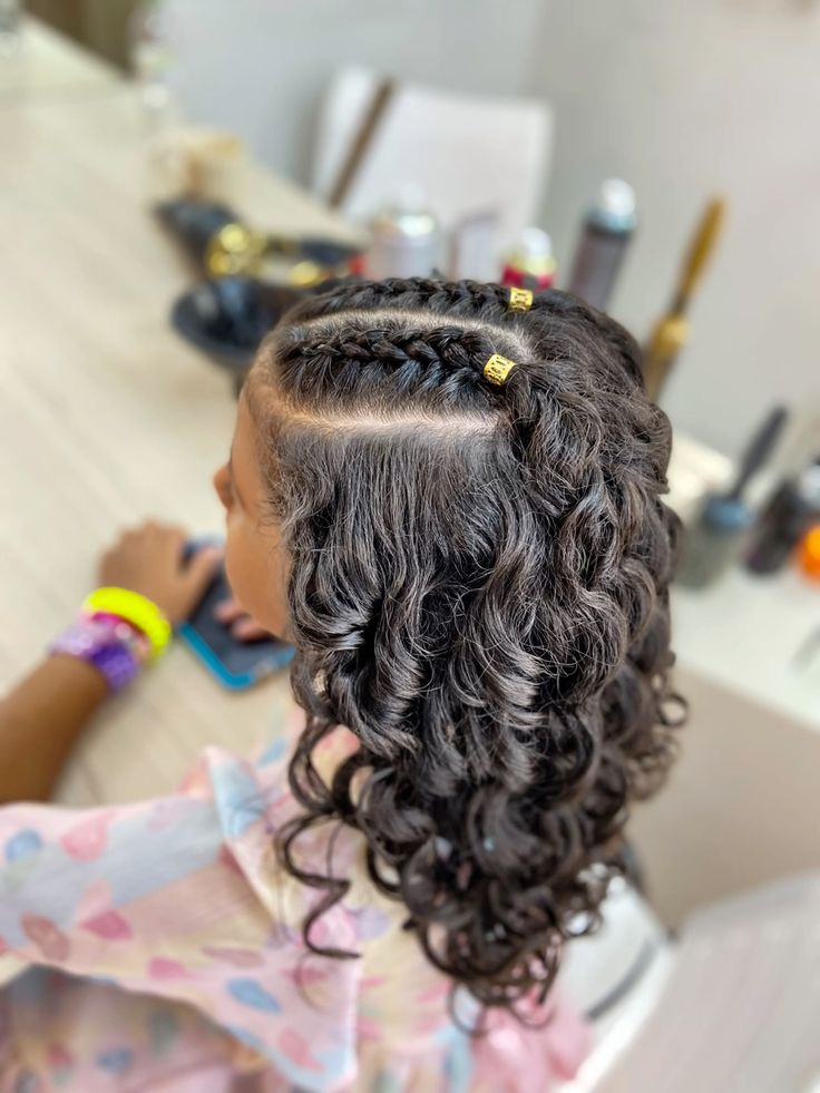 erros comuns ao fazer penteado em cabelo cacheado de criança