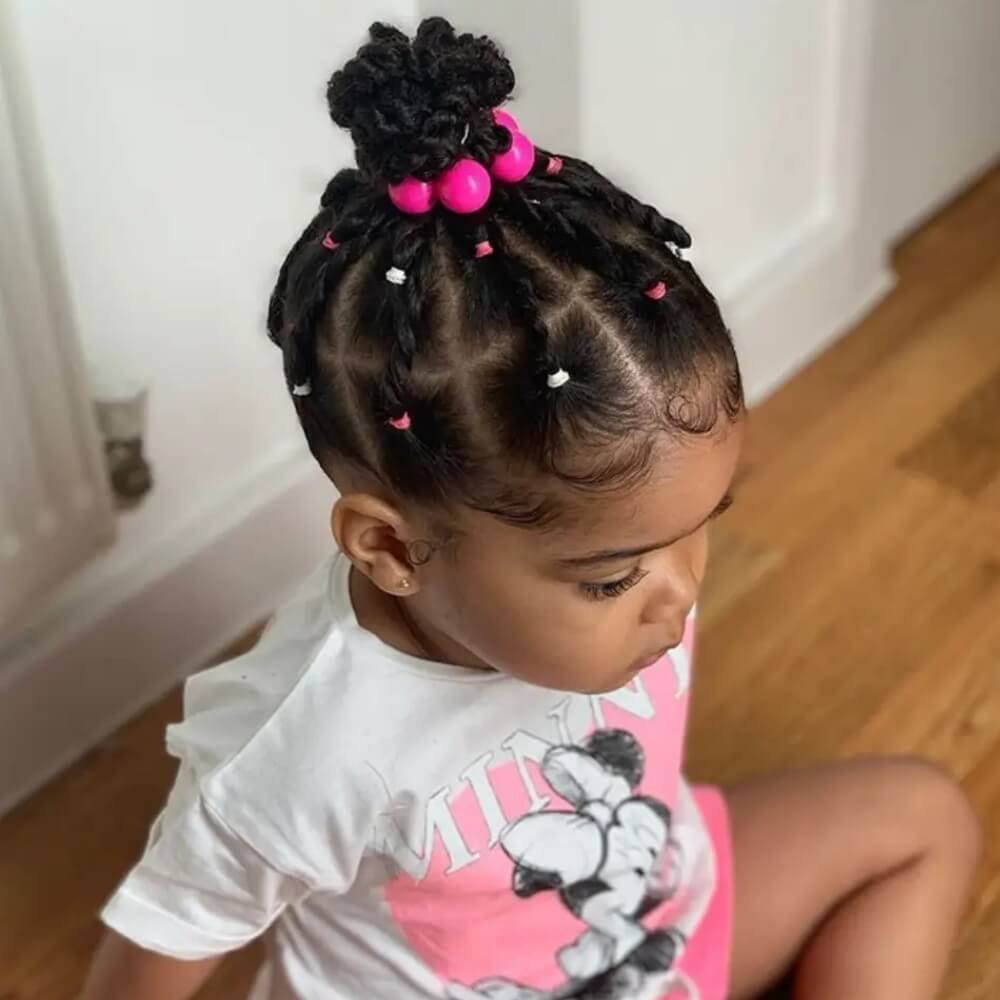coque abacaxi vs maria chiquinha para cabelo cacheado infantil