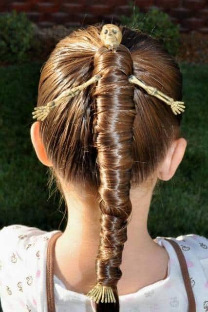 ideias de penteados fáceis cabelo cacheado infantil para escola