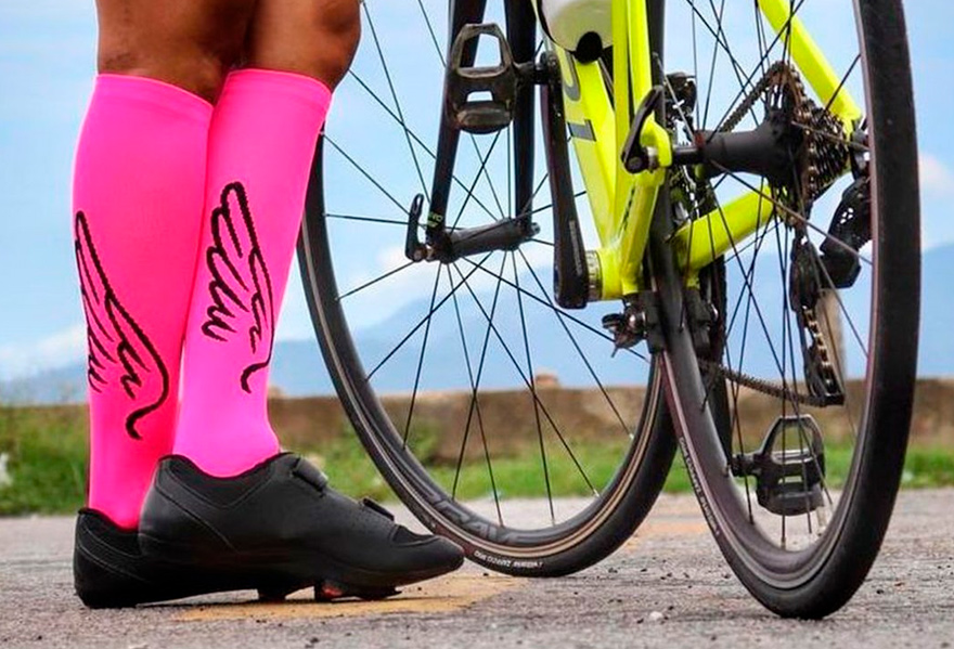 quanto custa meia alta para academia