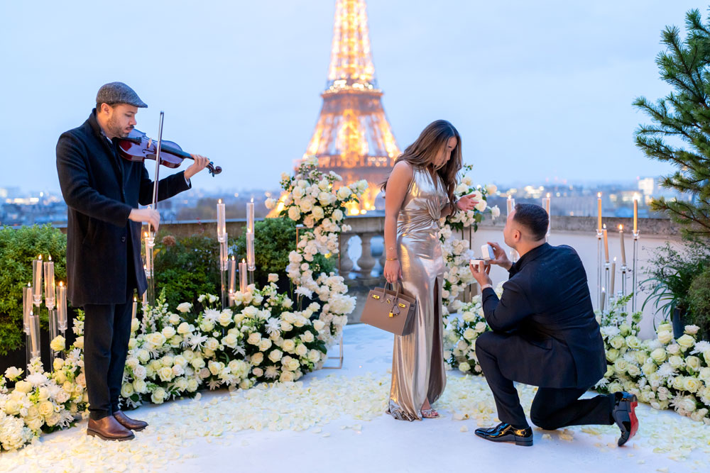 quanto custa uma viagem romântica para paris