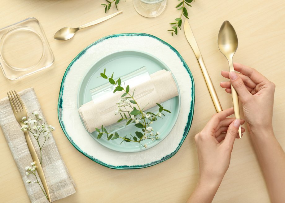 quanto custa montar uma mesa posta verde