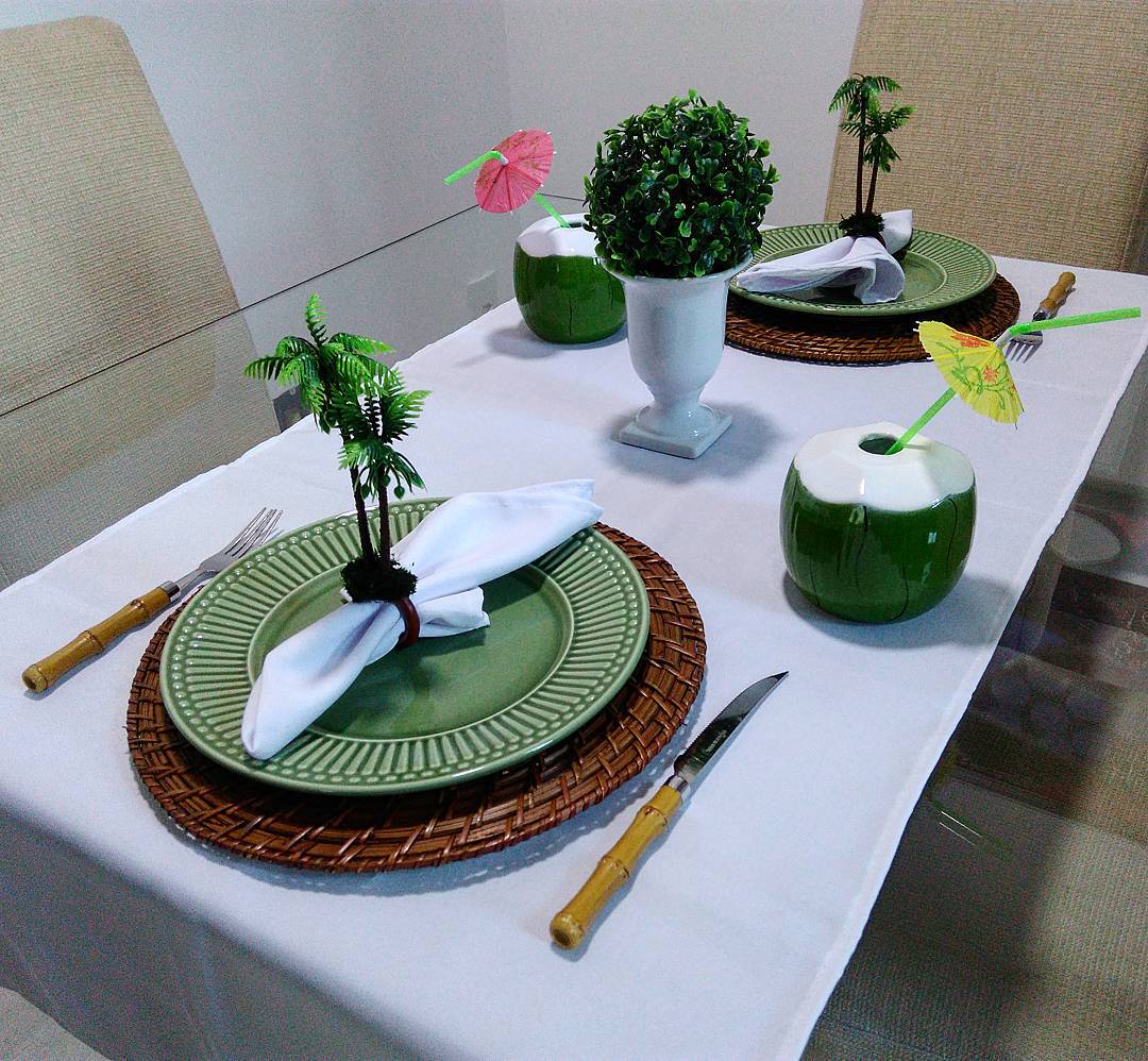 quanto custa montar uma mesa posta verde