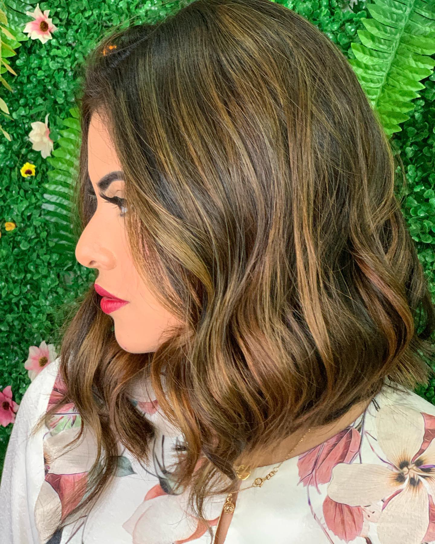 morena iluminada claro