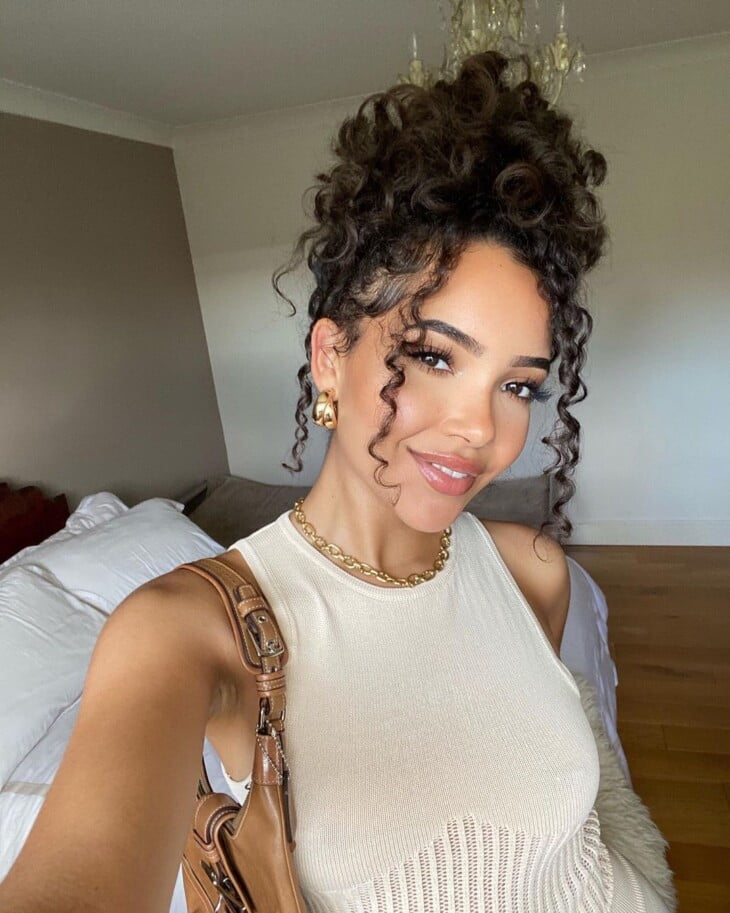 penteado para cabelo cacheado formatura