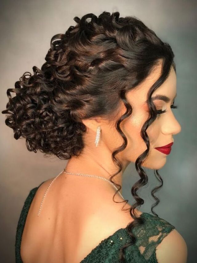 penteado de formatura cabelo cacheado vs cabelo liso