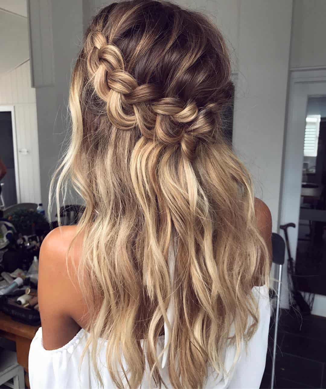 penteados para madrinha de casamento durante o dia