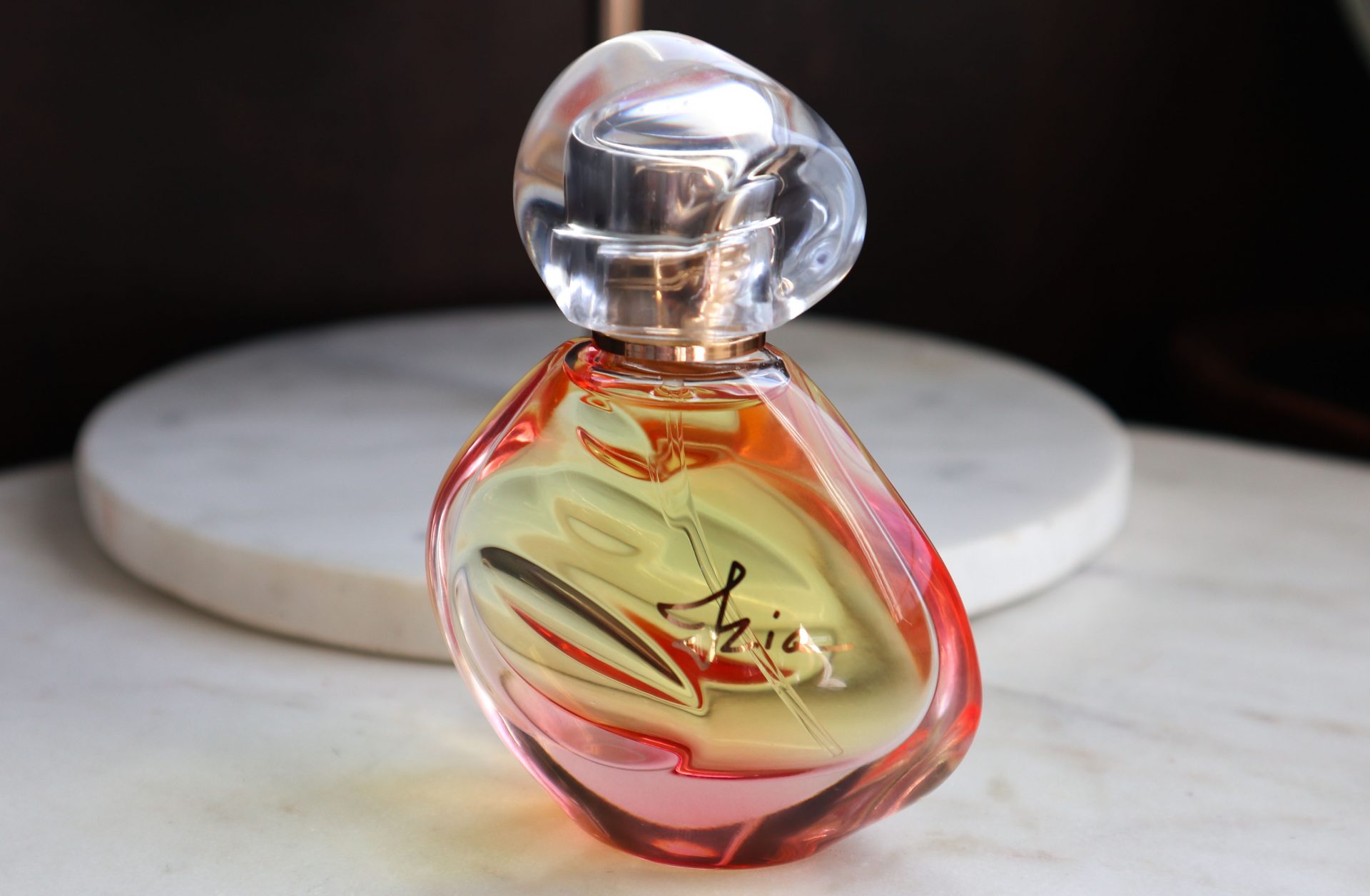 erro ao escolher perfume de luxo izia sisley