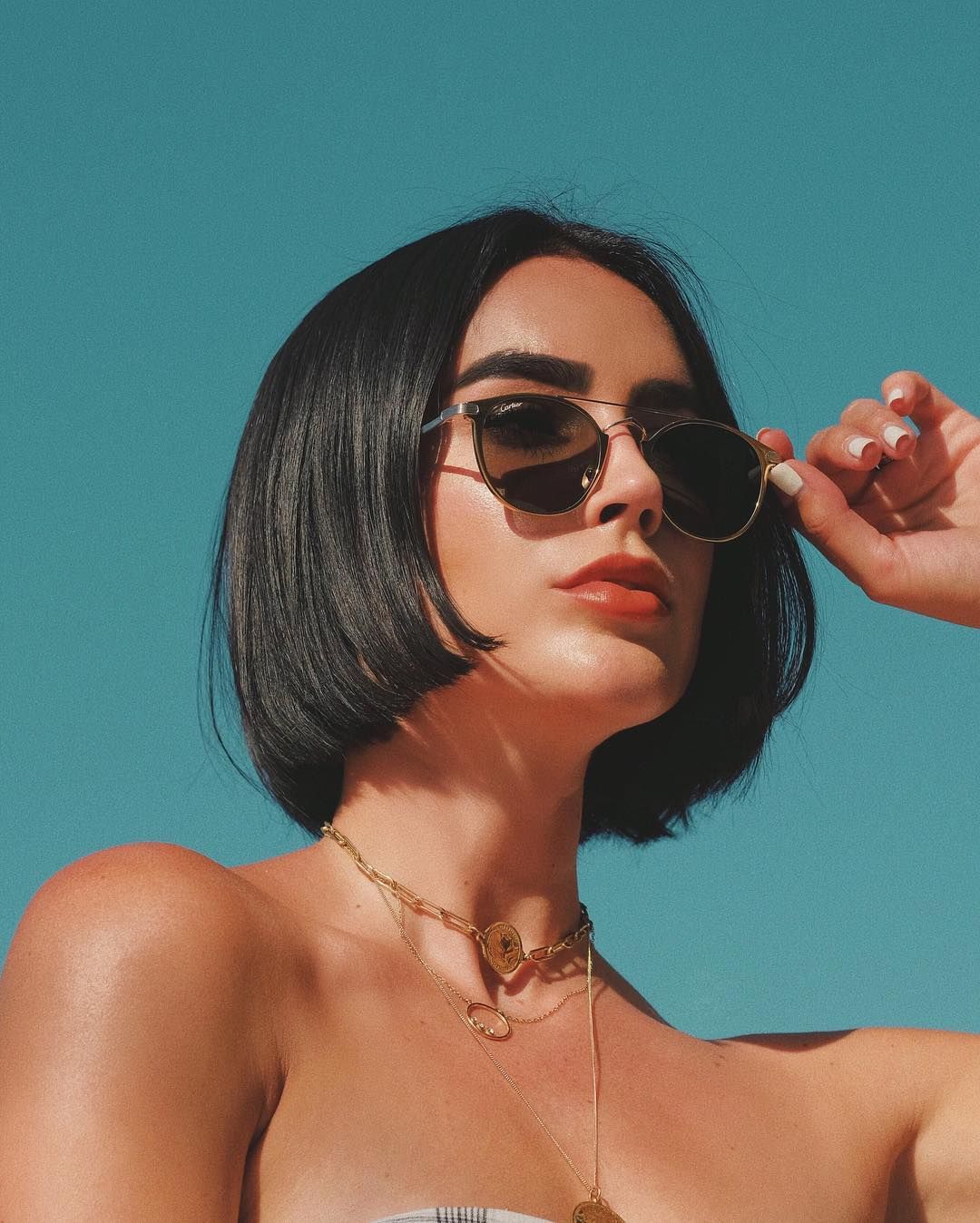 rosto oval combina com cabelo curto