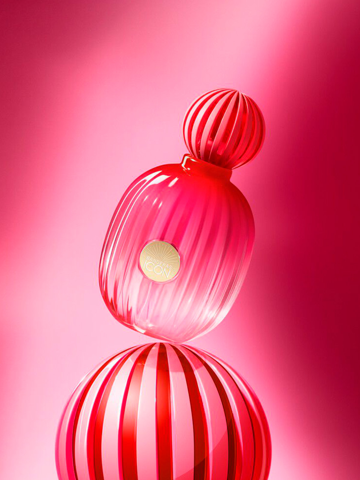 the icon banderas feminino vs the secret temptation qual escolher