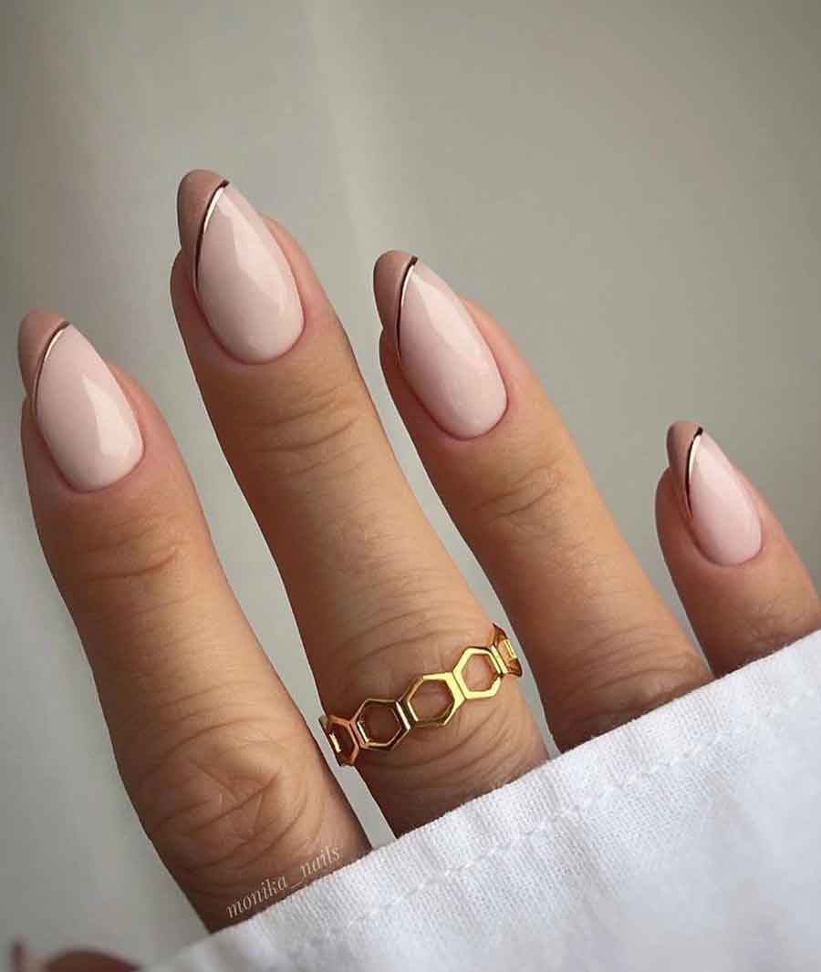 inspirações unhas claras e delicadas para o réveillon