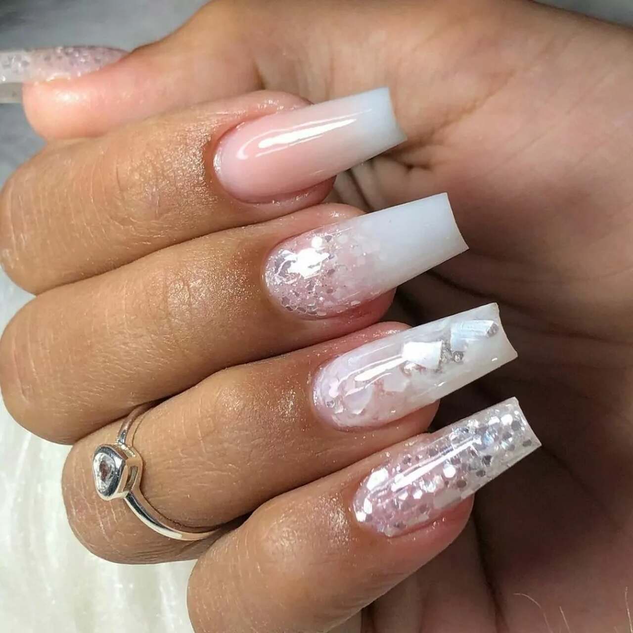 unhas francesinha vs unhas metalizadas para ano novo