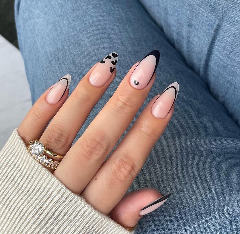 unha com francesinha