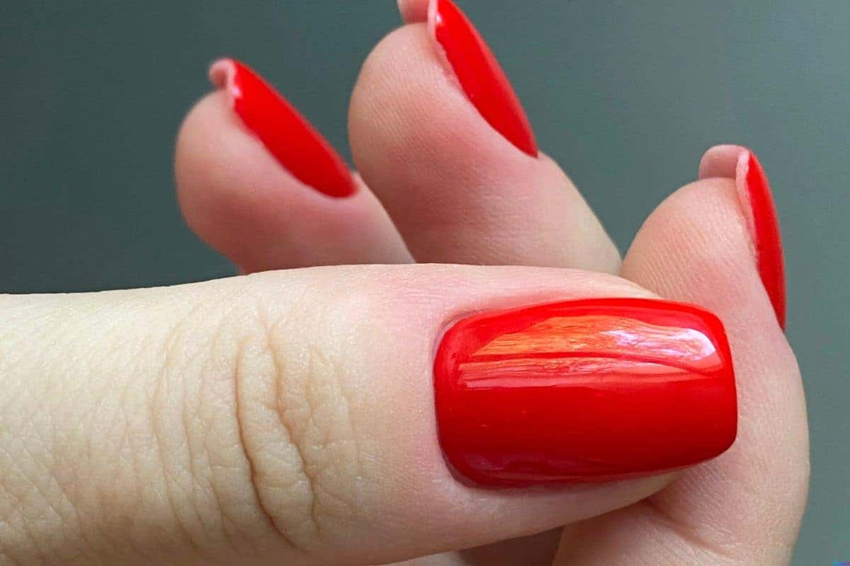 inspiração unha quadrada vermelha 2024