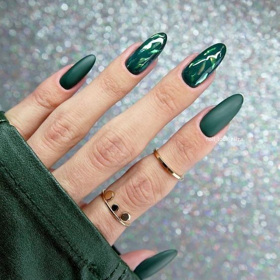 como cuidar de unhas de gel verde fosco