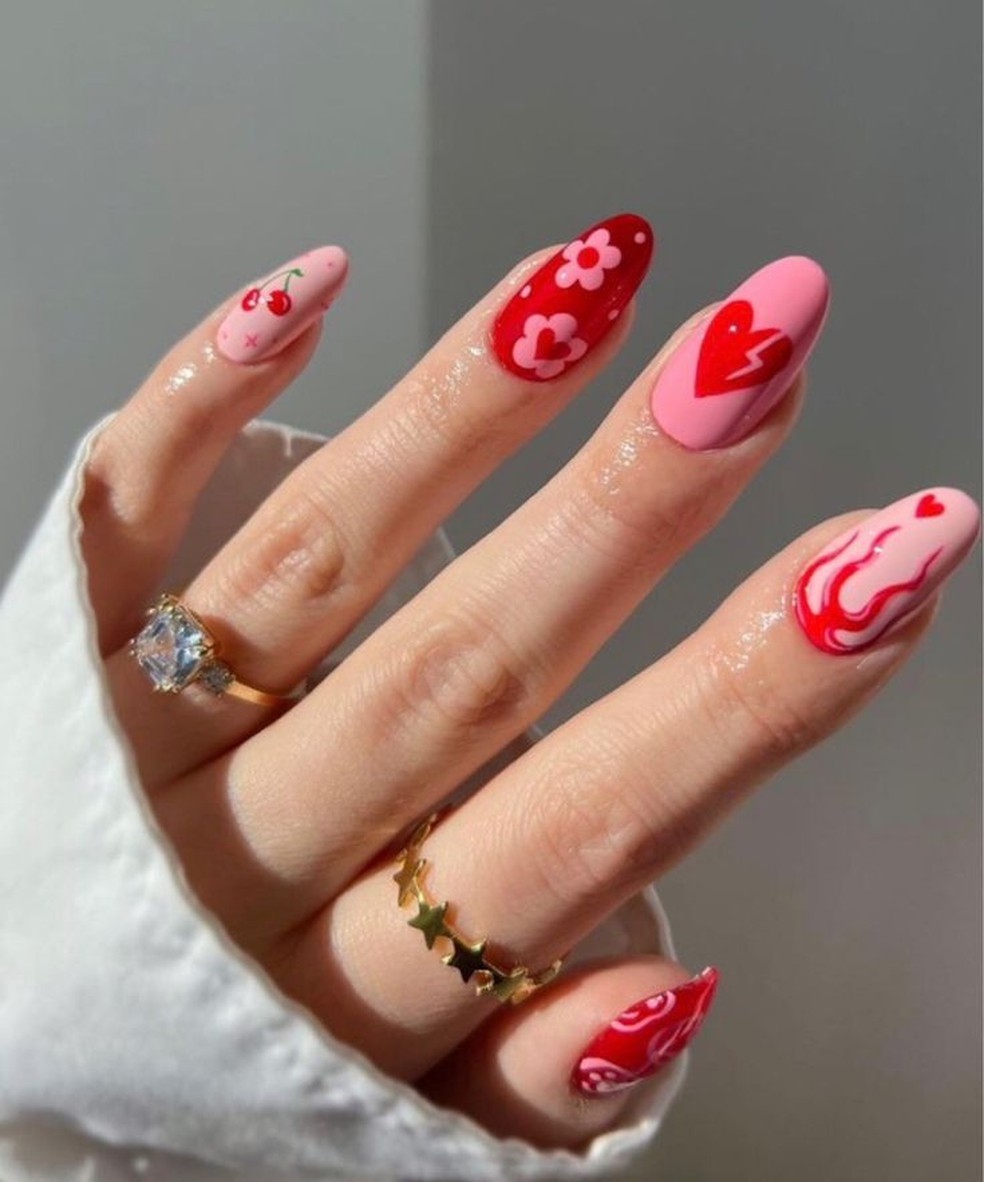 erros comuns ao fazer unhas vermelhas em casa