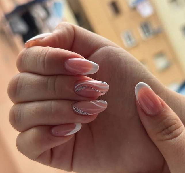 inspiração unhas delicadas em gel para casamento