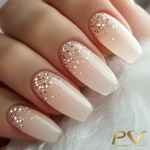 unhas discretas e elegantes vs unhas chamativas