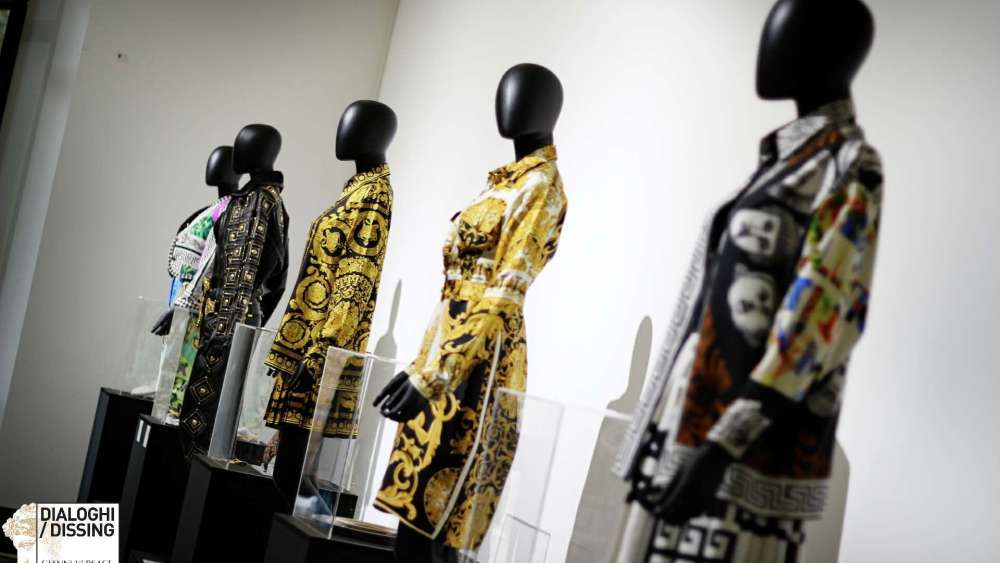 como evitar falsificações versace na frança