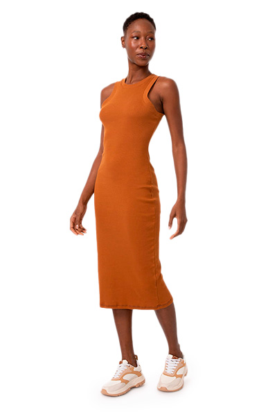 vestido combina com tênis